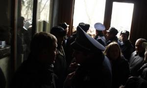 Львів’яни захопили облдержадміністрацію, Сало написав заяву на звільнення