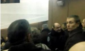 Попри охорону Сумської ОДА, на засідання прорвалися кілька мітингарів