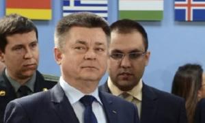 Міністр оборони заявив, що армія зберігає нейтралітет