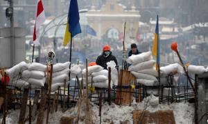 Регіонал заявив, що мітингувальників звільнять лише після ліквідації барикад у Києві