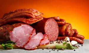 Українці стали купувати більше м’яса, аніж ковбас