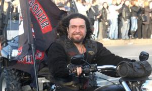 Байкерський клуб друга Путіна узявся захищати Схід від «канібалів» із Києва
