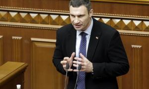 Кличко наполягає на поверненні Конституції 2004 року