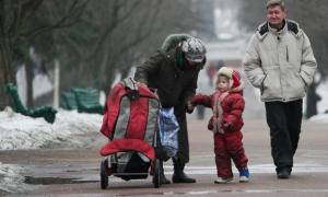 Сусіди розповіли, що найстарша мама України занедбала свою дитину