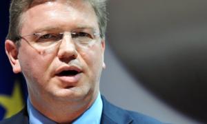 Єврокомісар не радить Україні проводити дострокові президентські вибори