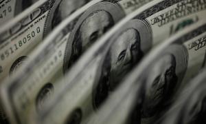 До кінця дня долар зріс до 8,81 гривень