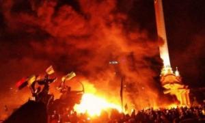 Силовики прорвали основну барикаду Майдану зі сторони Європейської площі 