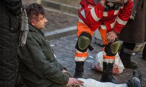 Силовики зламали ногу бас-гітаристу гурту ВВ