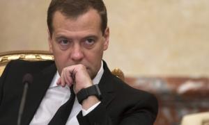 Медведєв закликає українську владу не бути ганчіркою