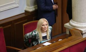 Повалій німо полетіла до Москви на концерт?