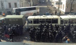 Силовики від’їжджають від Верховної Ради