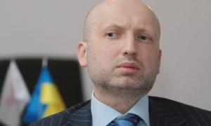 Турчинов звільнив ряд посадовців та став в.о. верховного головнокомандувача ЗСУ