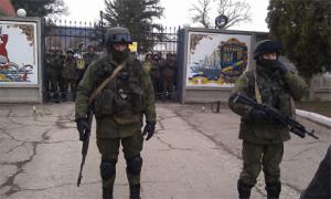 У Перевальному російські війська заблокували військову частину і вимагають здатися
