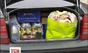 Жителі Києва від студентів до пенсіонерів готують допомогу українським солдатам в Криму