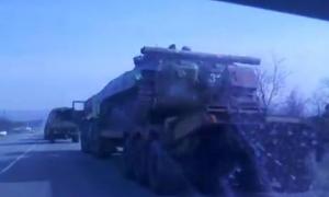 На Луганщині помітили колону бронетехніки