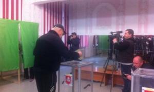 У Криму дозволяють голосувати тим, кого нема у списках