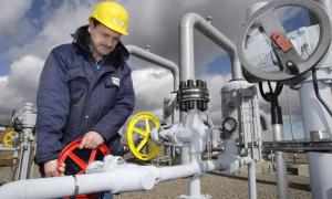 Яценюк розповів, що газ із Європи Україна може отримувати на $100 дешевше, ніж російський
