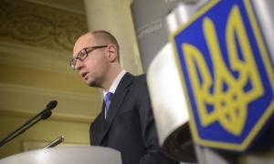 Яценюк заявив, що Україна на межі банкрутства і їй не вистачає 289 мільярдів гривень