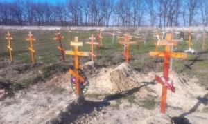 Активісти виявили на Броварському кладовищі підозрілі могили