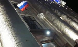 Сепаратисти у неділю ввечері захопили Харківську ОДА, міліція плескала в долоні