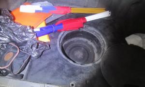 На кордоні в українця знайшли 25 прапорів Росії