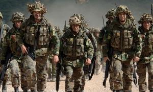 НАТО поспіхом розширює свій контингент у Європі й готове відбити атаку Росії