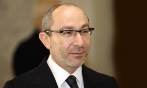 Кернеса утримують у стані медикаментозного сну