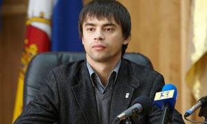 Сожгли автомобиль и.о. мэра Ужгорода, избежавшего смерти после покушения