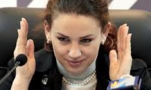 Леся Оробець принесла Кличку туалетний папір і памперси (відео)