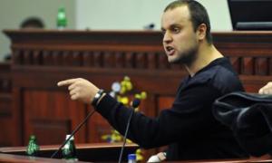 Губарєв оголосив про перехід у воєнний стан у Донецьку з 21:00