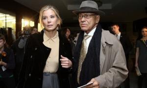 Кончаловський та Висоцька розповіли про стан здоров’я доньки