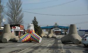 На Донеччині сьогодні вночі обстріляли пункт пропуску