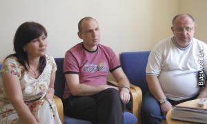 Волонтери хлопців відмивали, годували, відбивали від «тітушок»