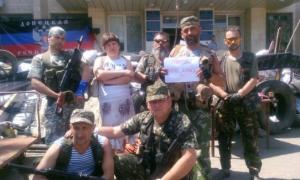 Терористи на Донбасі отримали «гуманітарку» з Росії — горілку і насіння (фото)