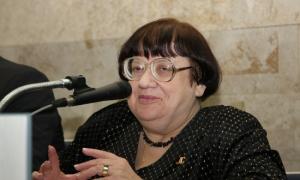 Новодворская: Путин перебрасывает на восток Украины профессиональных убийц, эта армия прошла Чечню