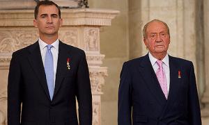 Король Іспанії зі сльозами на очах зрікся престолу і передав владу сину