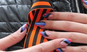 Горлівчани показують фото тих, хто виступає за ДНР