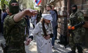 Активну фазу АТО призупинено — бойовики пригрозили відстрілом заручників