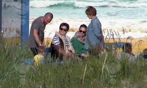 Жанна Фріске відпочиває у Прибалтиці — співачка вже ходить самостійно