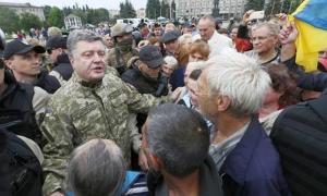 Порошенко відвідав Слов’янськ, де проти нього ледь не скоїли теракт