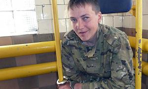 Українську льотчицю, полонену терористами, хочуть судити у Росії за вбивство журналістів