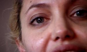 Колишній наркодилер Джолі показав її старі фото