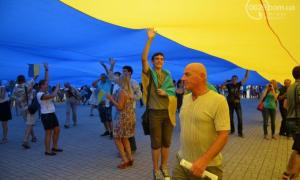 Маріупольці відсвяткували місяць звільнення від ДНР