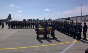 У Харкові прощаються з загиблими в авіакатастрофі