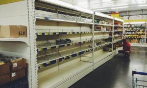 Російські блогери постять фото пустих полиць у московських магазинах