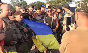 Зеленський з «Кварталом 95» виступив у зоні АТО