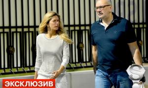 Брежнєва з Меладзе-старшим відвідала перинатальний центр