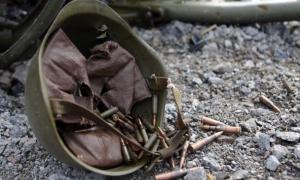 Два поранені офіцери підірвали себе разом з 12 російськими десантниками