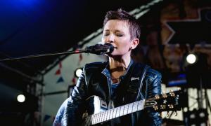 Шанувальники Арбеніної вирішили підтримати її петицією