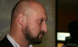 Гоша Куценко вчить молитви й молиться за мир в Україні